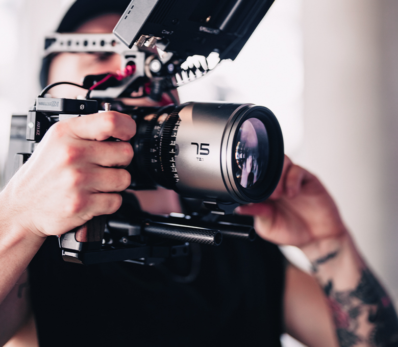 レンズ(単焦点) DZOFILM PAVO 55mm T2.1 2x Anamorphic DZOFilm PAVO 2x Anamorphic 28/40/75mm T2.1 3-Lens DZO-PAA3PLIB